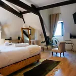 Hotel Château Camiac-et-Saint-Denis