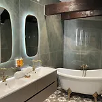Hotel Château Camiac-et-Saint-Denis