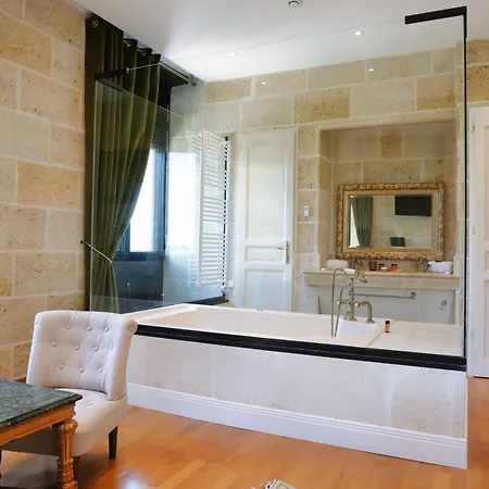 Chateau Camiac-et-Saint-Denis