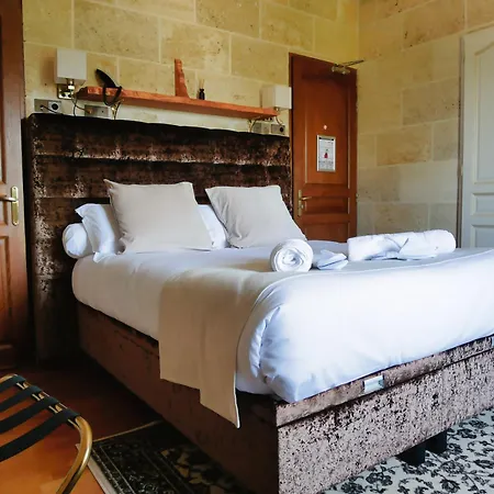 Chateau Camiac-et-Saint-Denis