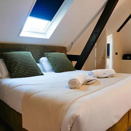 Chateau Camiac-et-Saint-Denis