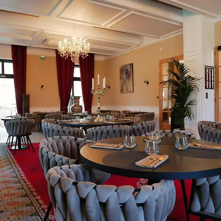 Chateau Hotel