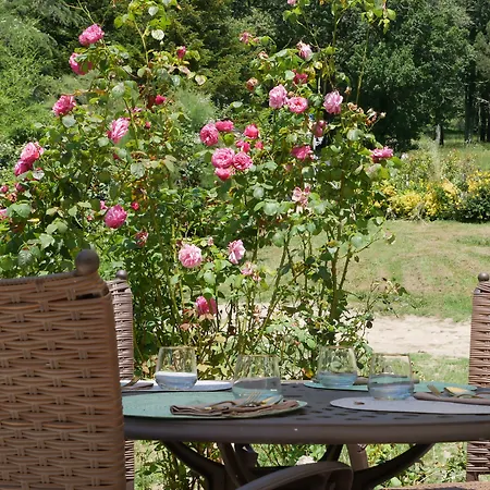 מלון Chateau Camiac-et-Saint-Denis