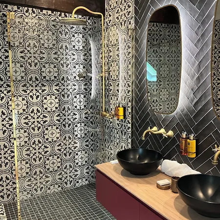 Chateau * Camiac-et-Saint-Denis