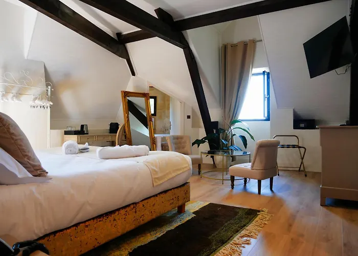 Hotel Château Camiac-et-Saint-Denis